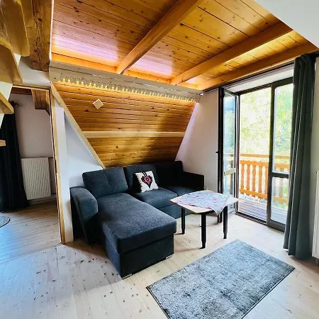 Проживание в семье Tatrydom *